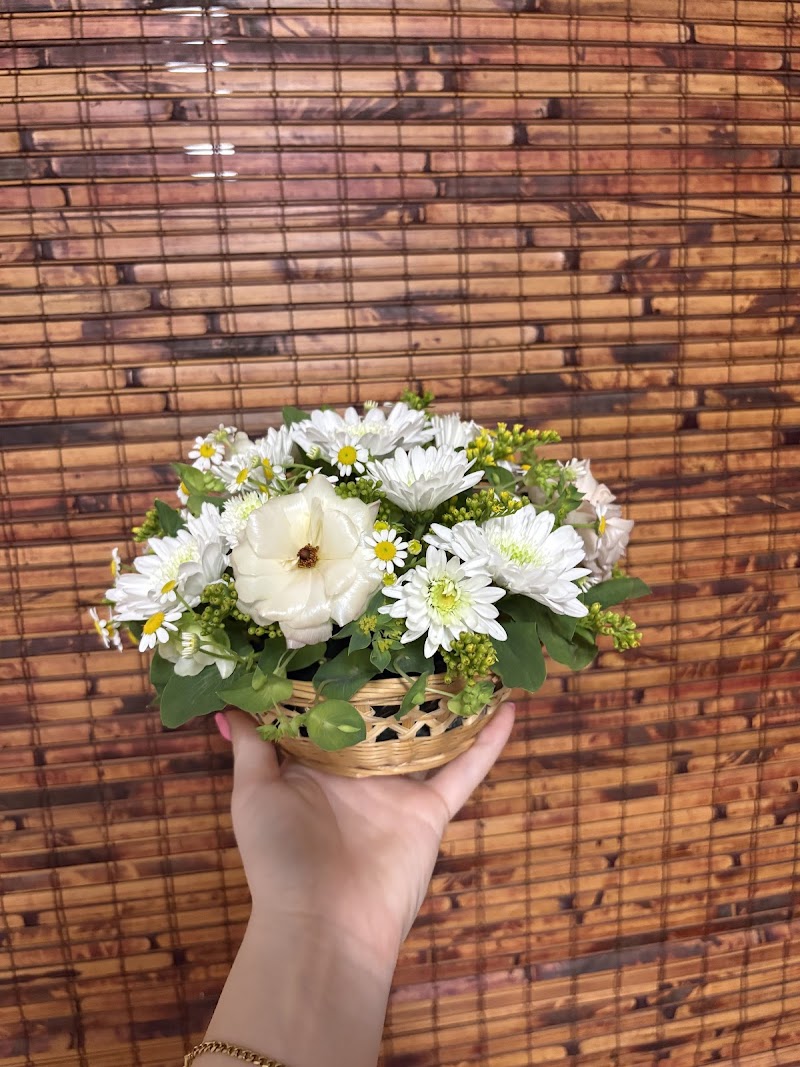Bettie's Blooms photo 3