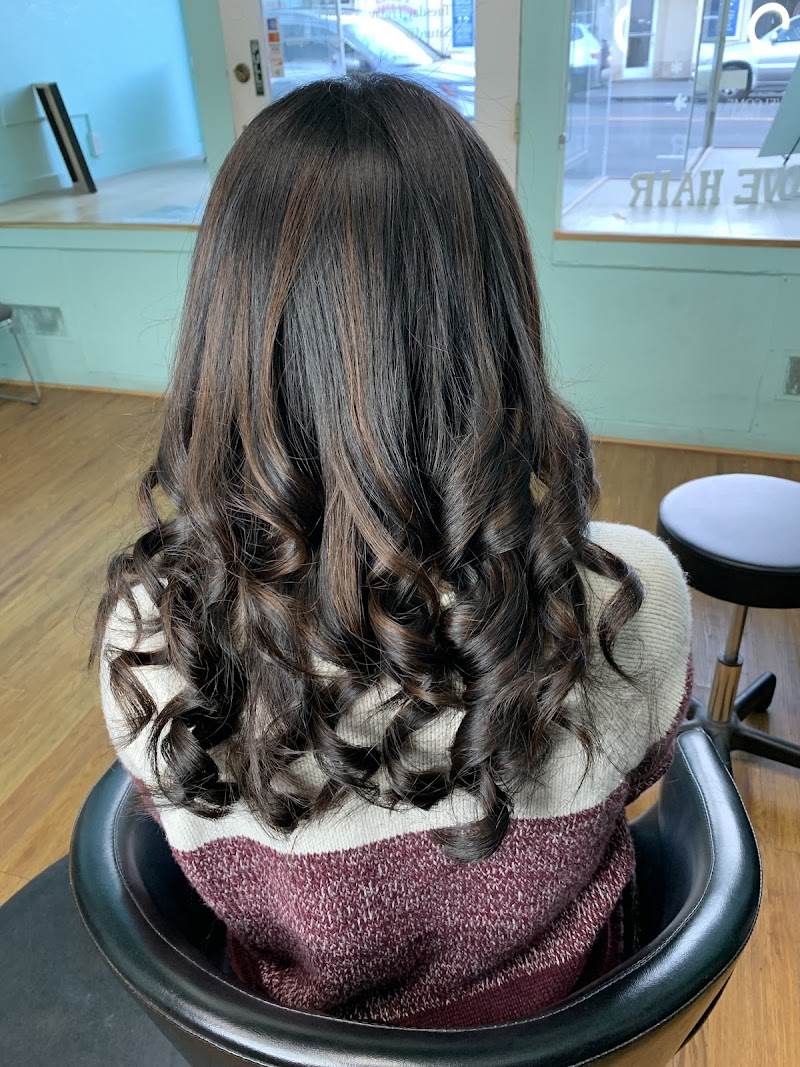 Photo of Salon 725