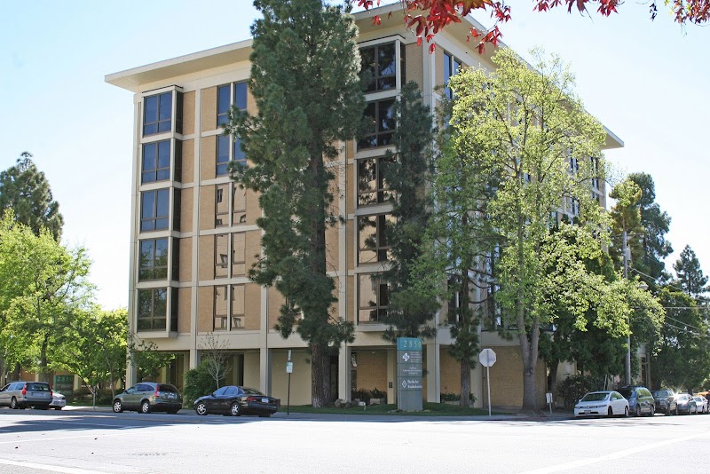 Photo of Berkeley Telegraph Center Lab