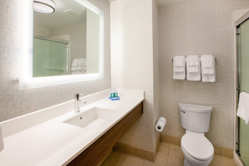 Holiday Inn Express Windsor Sonoma Wine Country by IHG photo 4