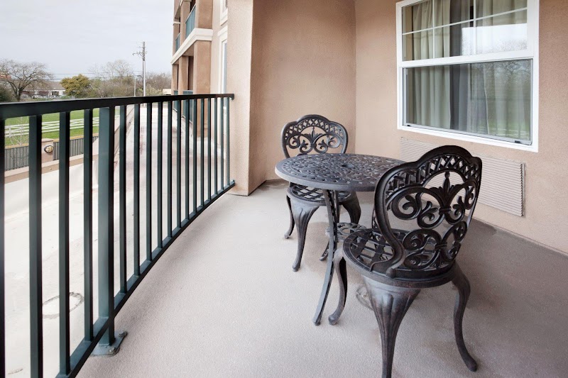 Holiday Inn Express Windsor Sonoma Wine Country by IHG photo 5