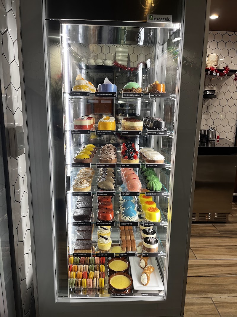 Figaro Dessert Cafe photo 5