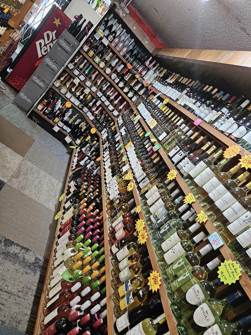 R & H Liquors photo 2