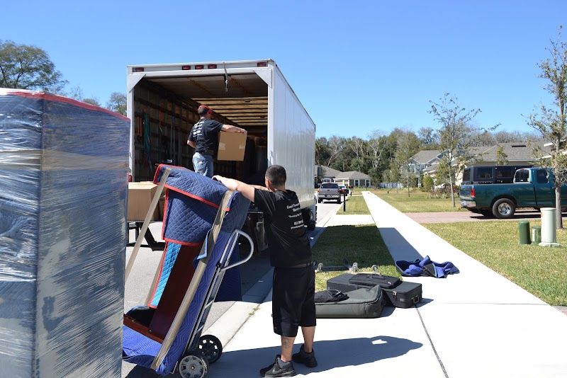 Grand Champion Movers photo 4