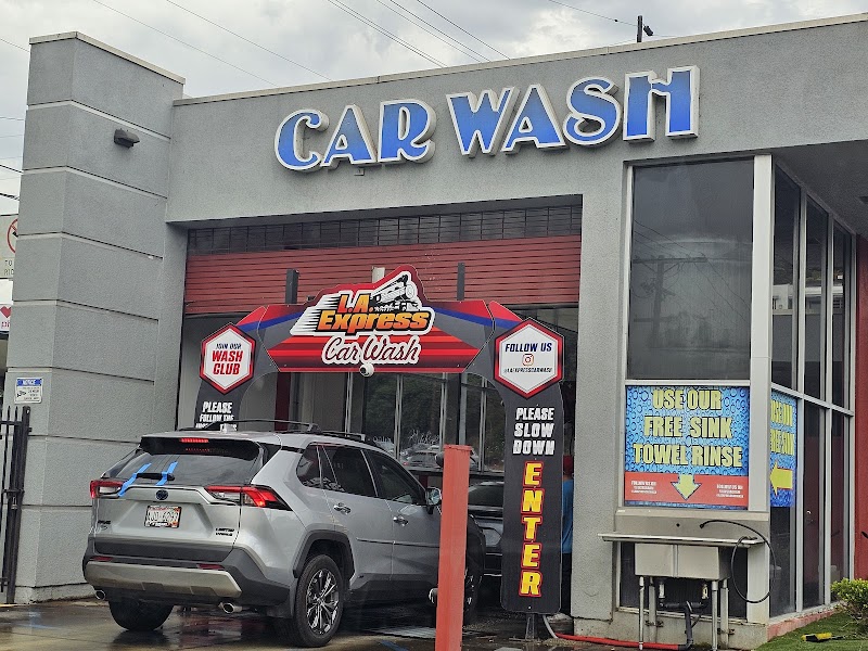 LA Express Car Wash photo 4
