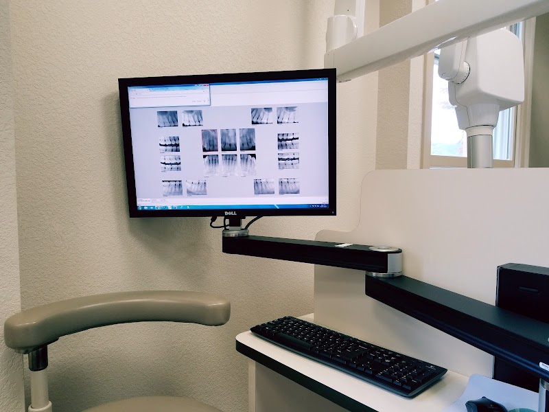 St Helena Family Dentistry - Dr Tetz & Dr Varlakova photo 4