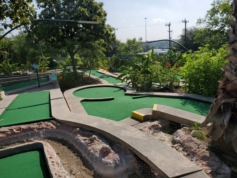 Cool Crest Miniature Golf Course photo 4
