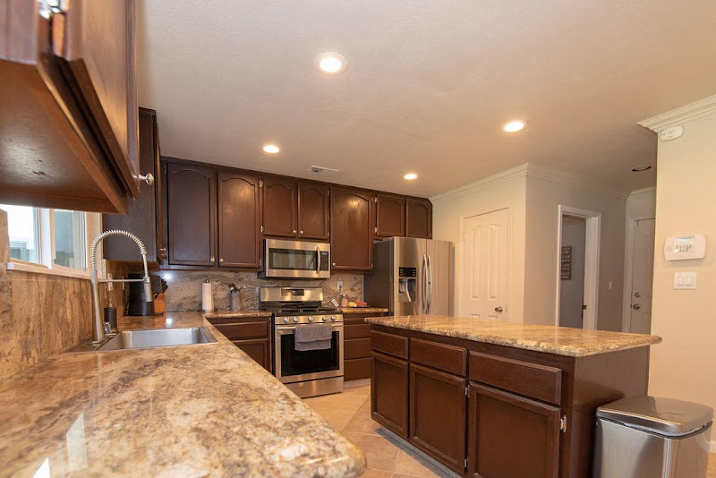 AnnMarie Barajas - REALTOR photo 3