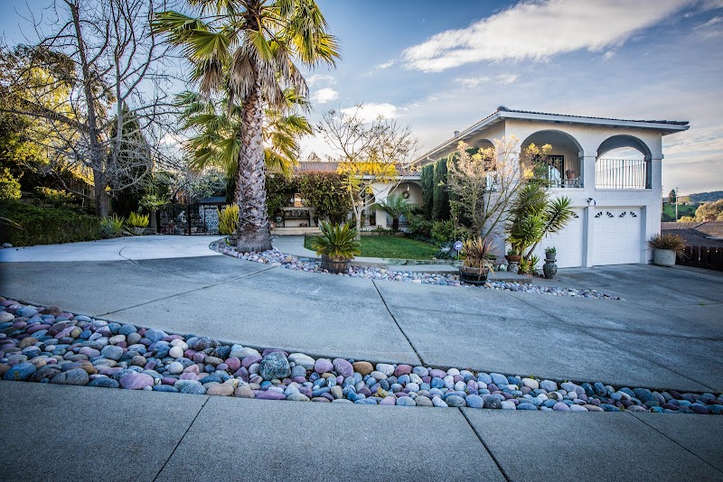 AnnMarie Barajas - REALTOR photo 4