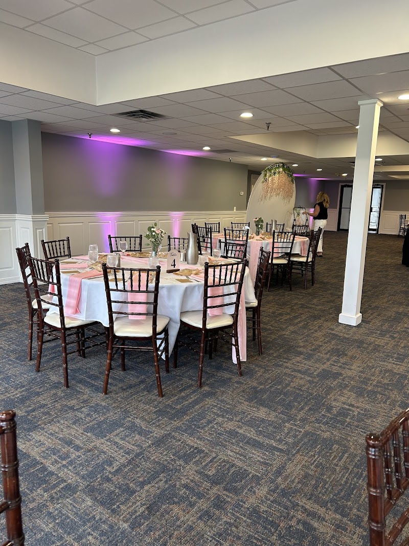 Webster Golf Club + The Indoor Links photo 2
