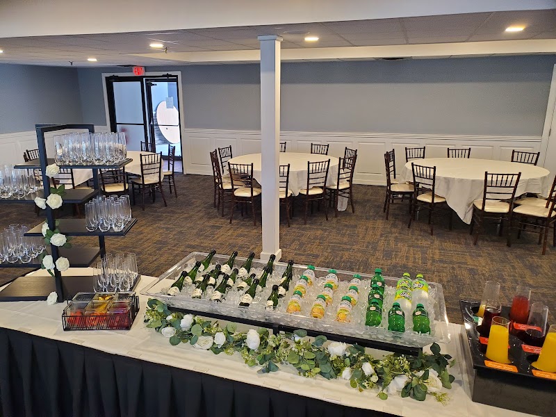 Webster Golf Club + The Indoor Links photo 4