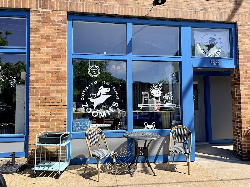 Zoomies Pet Cafe + Boutique photo 3