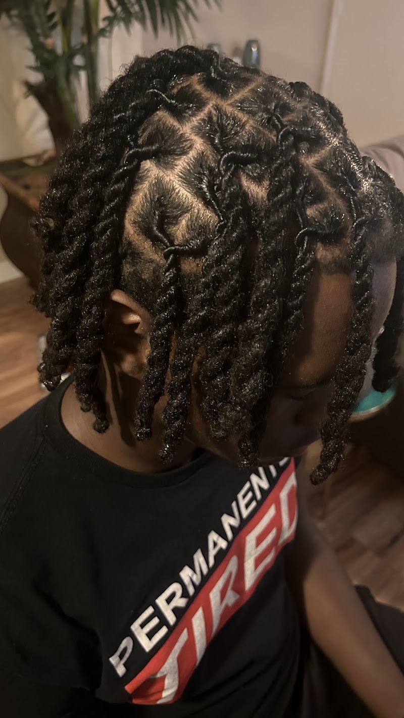 Blowouts, Braids & Beauty Bar photo 5