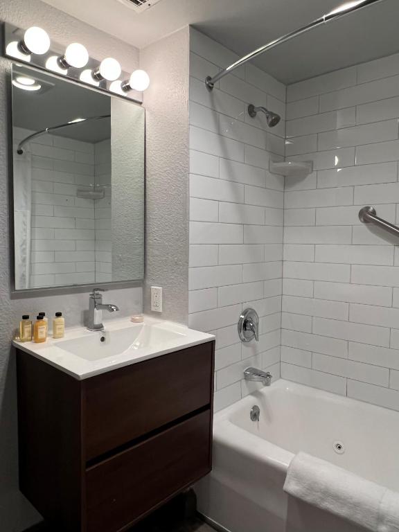 Dover House Resort photo 4