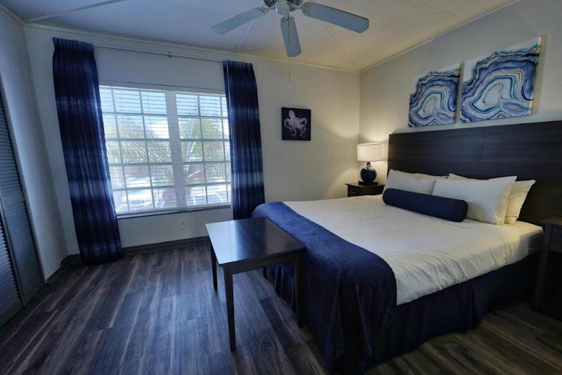 Dover House Resort photo 2
