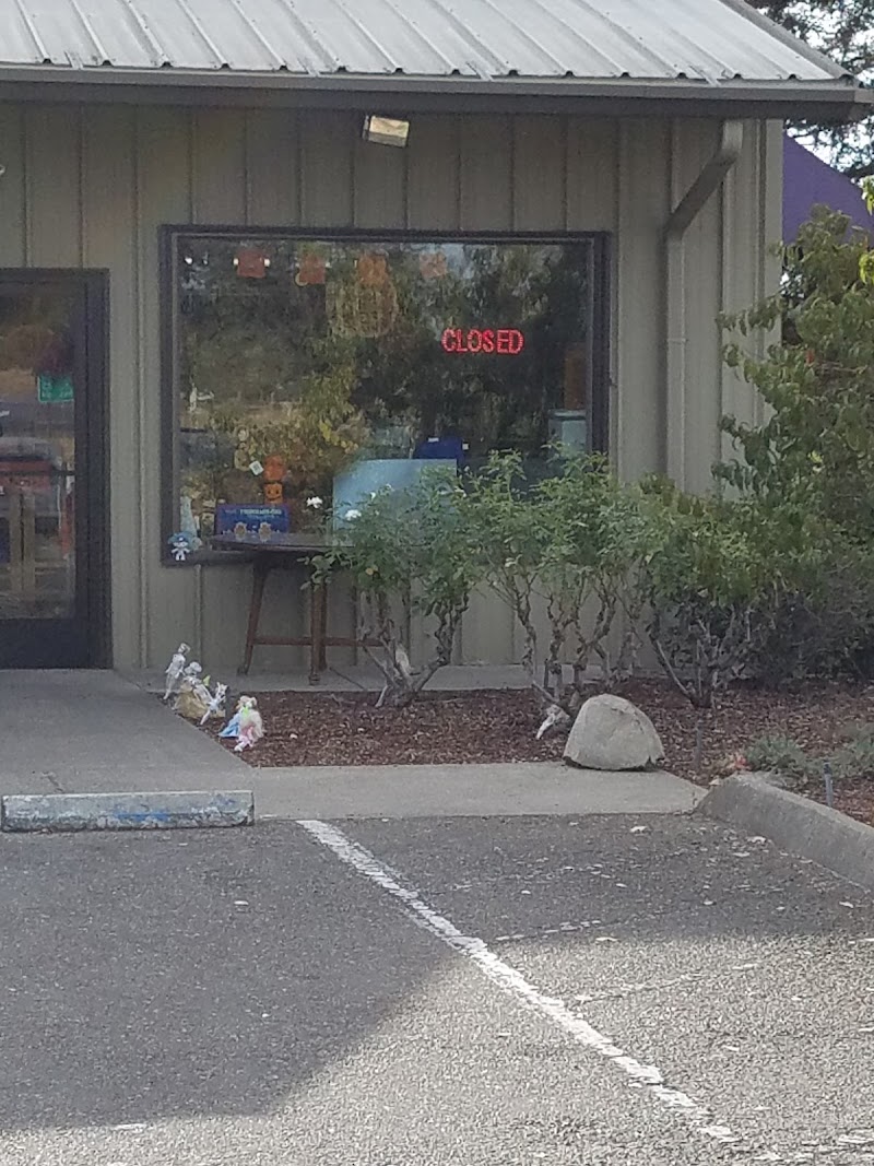 The Church Mouse Thrift Shop @ChurchMouseSonoma photo 3