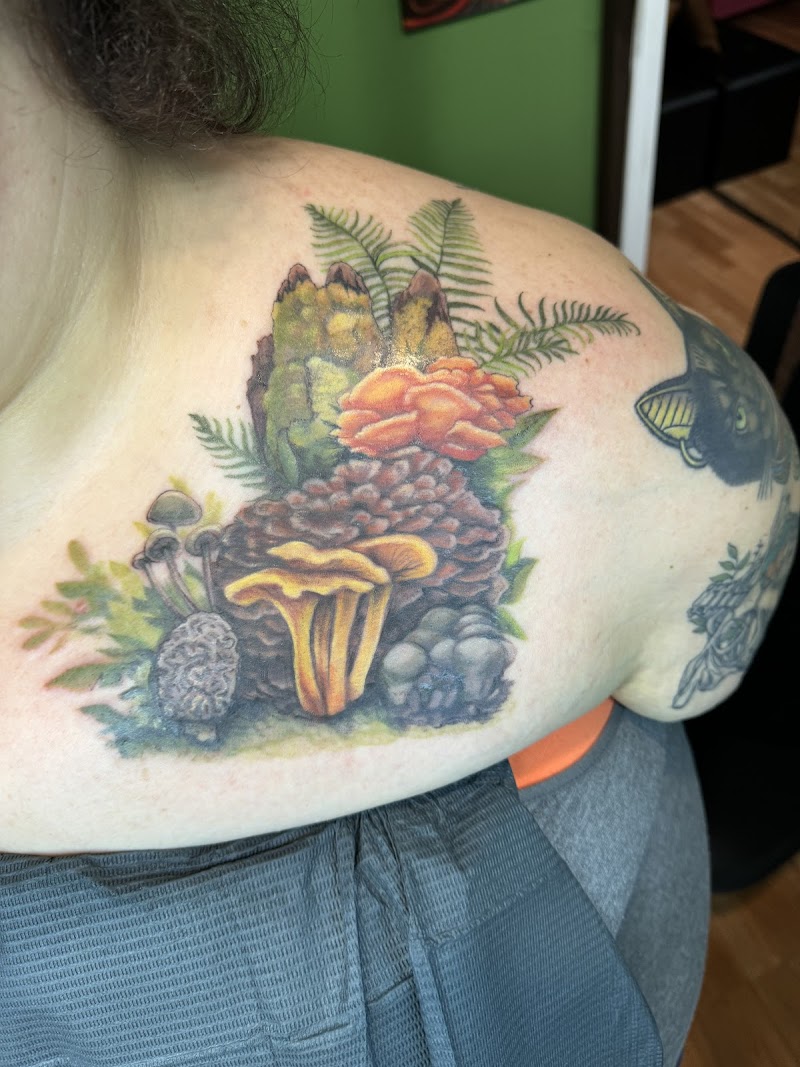 Two Ink Flamingos Tattoo Studio photo 2