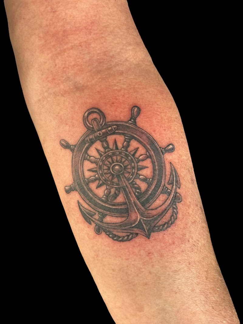 Two Ink Flamingos Tattoo Studio photo 4