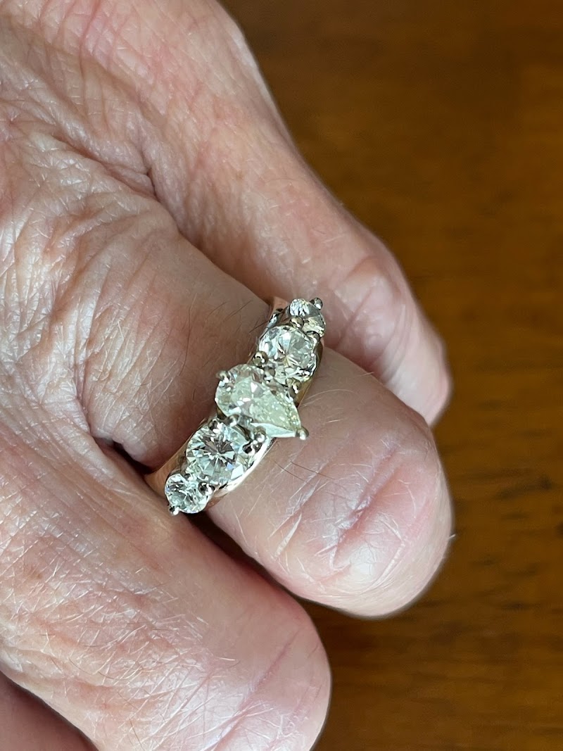 Caratti Jewelers photo 3
