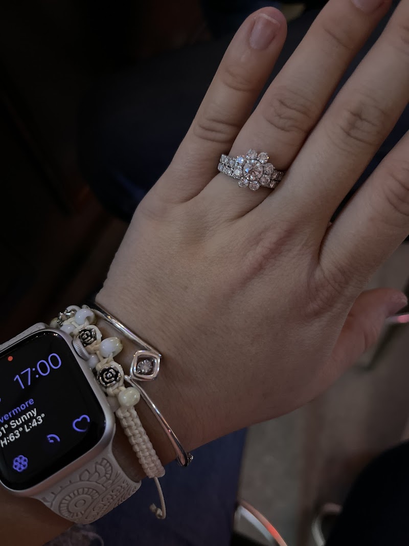 Caratti Jewelers photo 4
