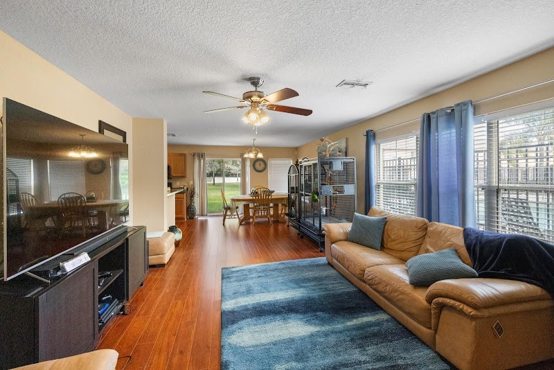 Jill Aubin, RE/MAX Realty Unlimited | Central Florida Realtor photo 3