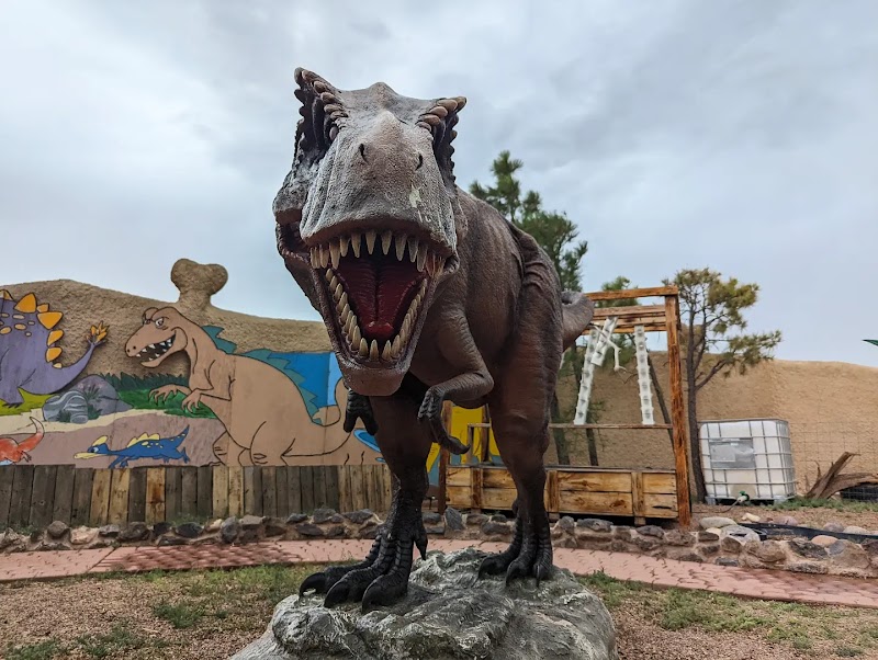 Flintstones Bedrock City photo 3