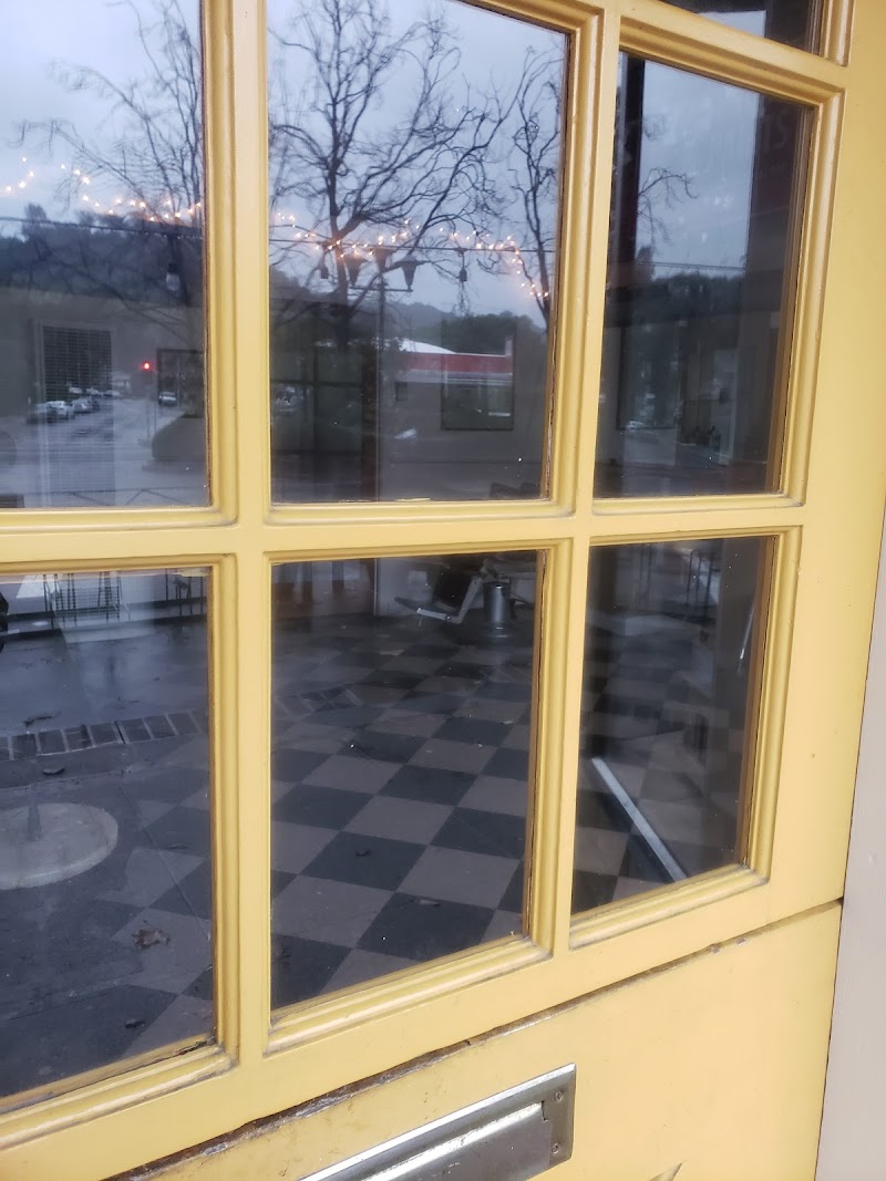 Fairfax Barber Shop photo 4