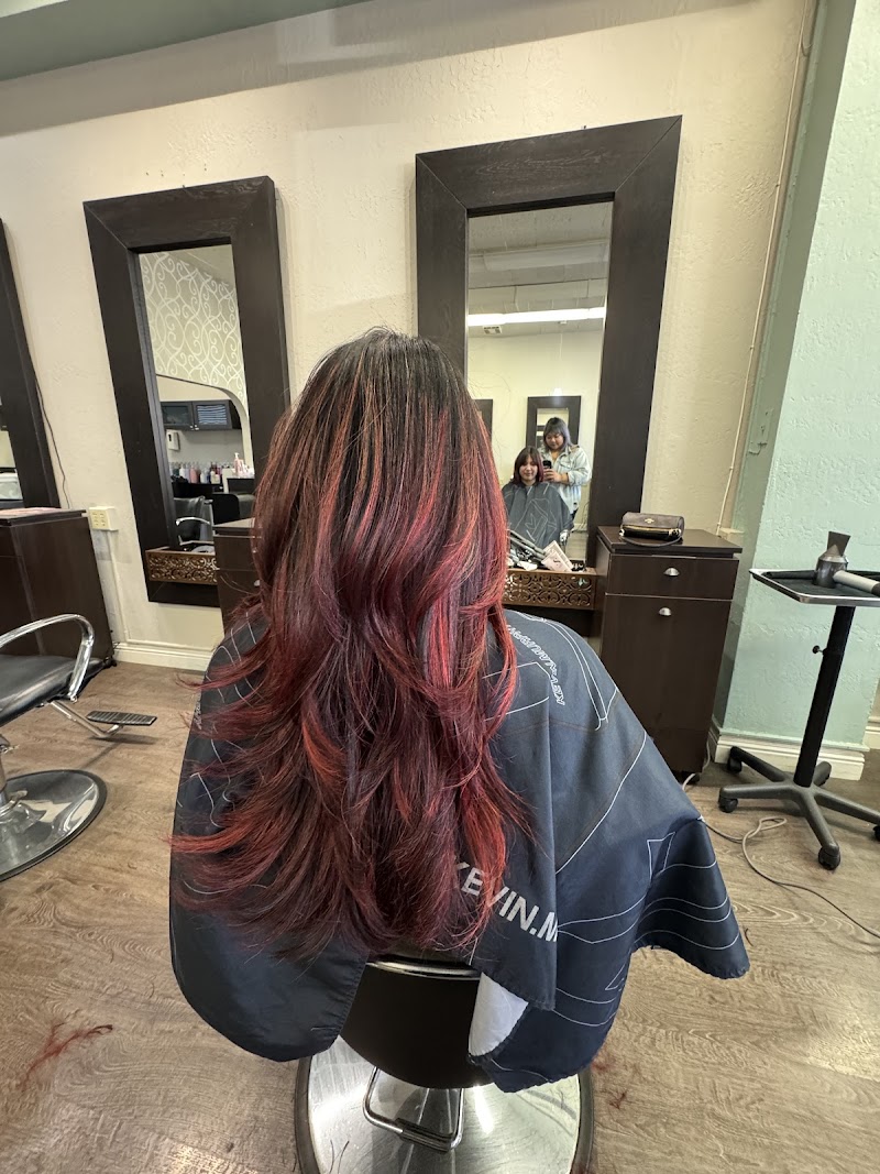 Erika Nguyen Hair inside Salon Mia Bella photo 4