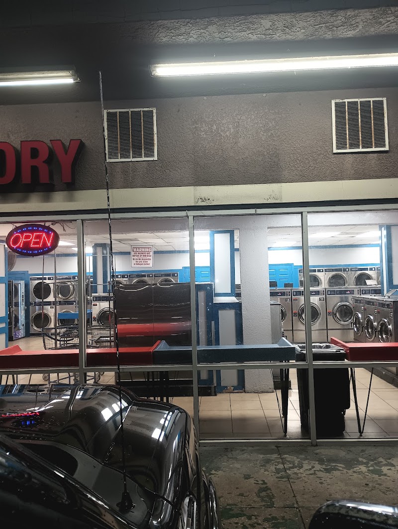 Coin Laundry photo 3