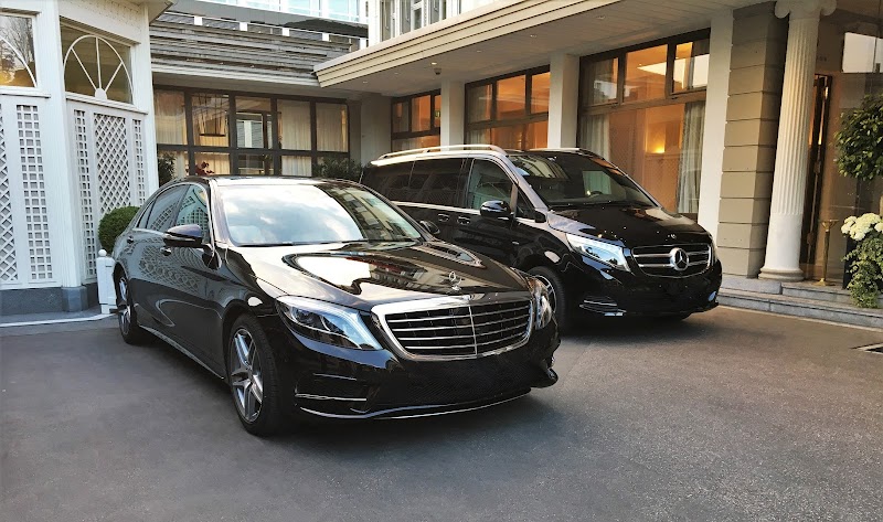 Elegant Touch Luxury Limo photo 2
