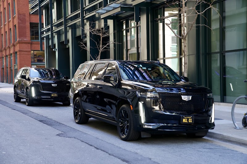 Elegant Touch Luxury Limo photo 5