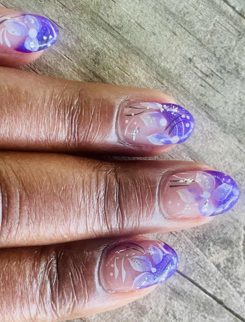 L a Nails photo 2