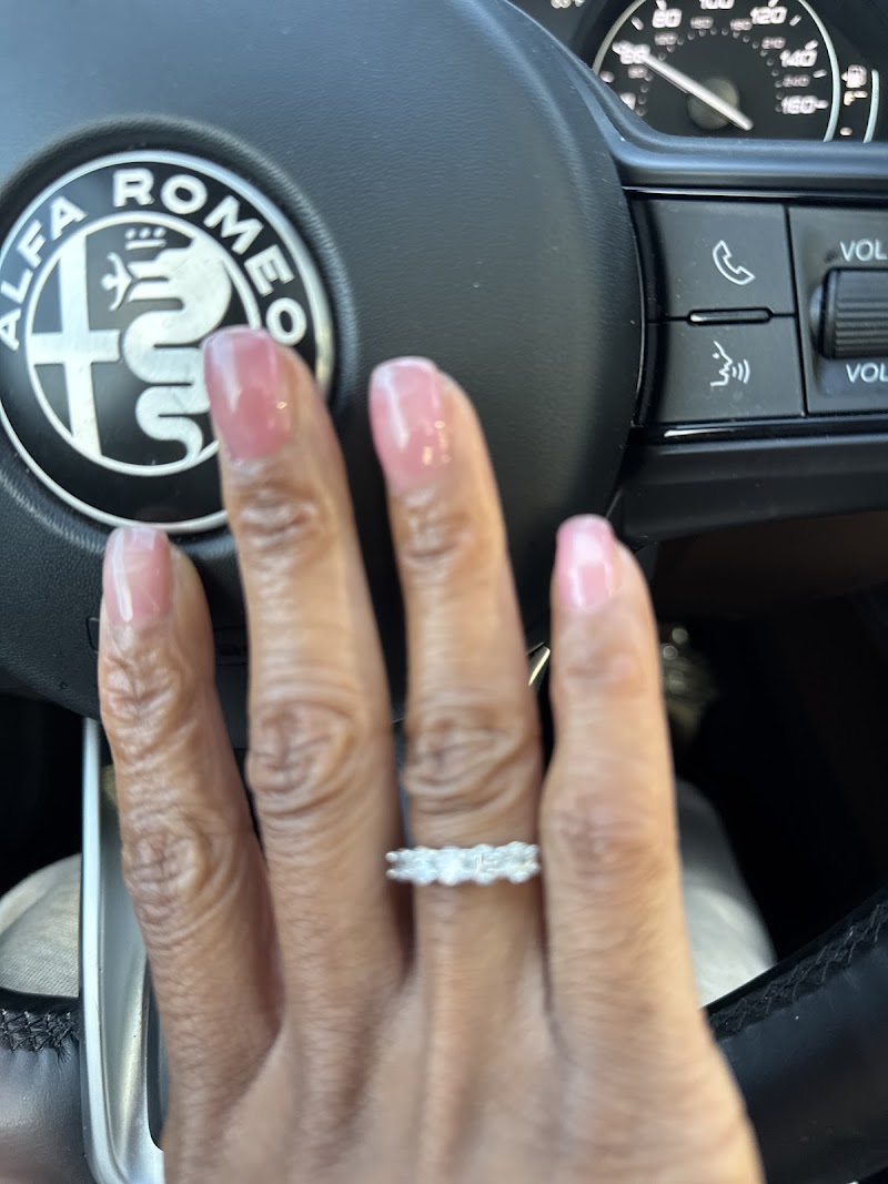 L a Nails photo 4