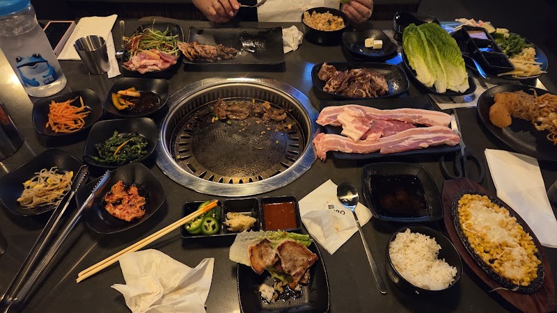 GOGIRO | Korean BBQ & Shabu Shabu Hotpot photo 3