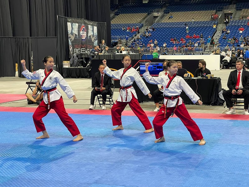 ELITE TAEKWONDO CENTER - Norcal Teamelite USA Poomsae Team Training Center photo 3