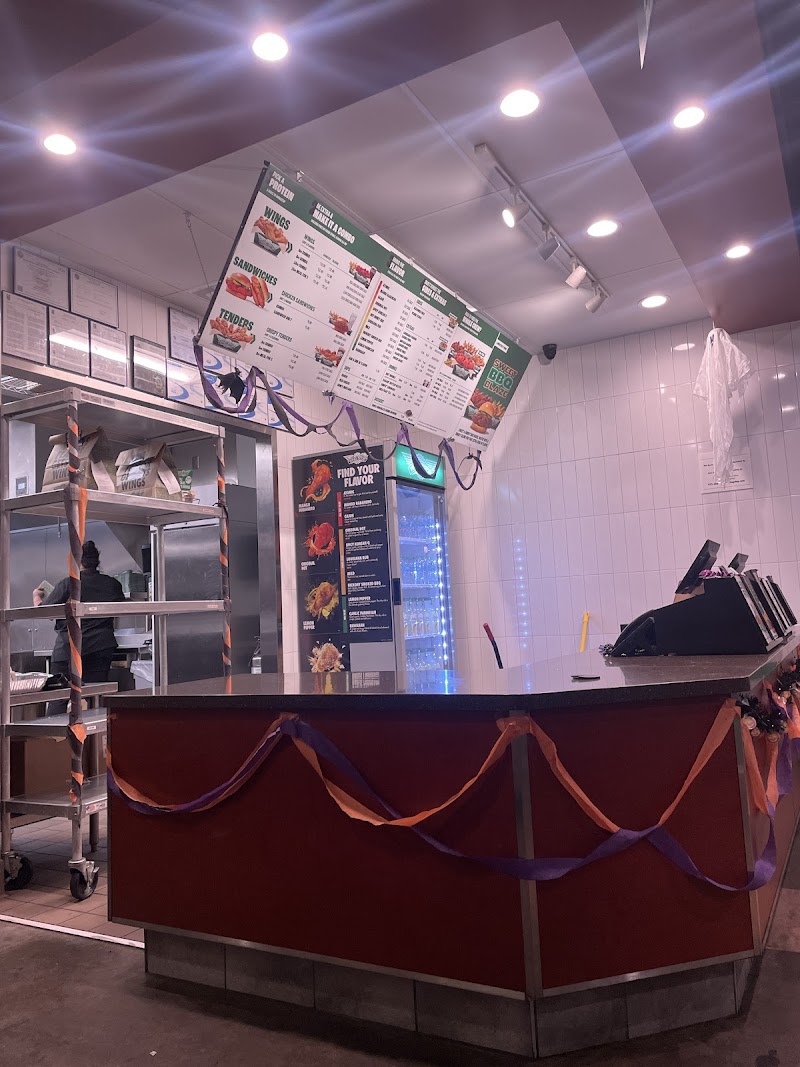 Wingstop photo 5
