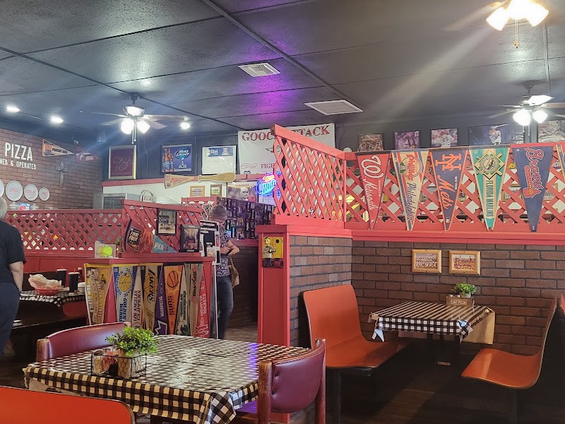 G & F Pizza Palace photo 3