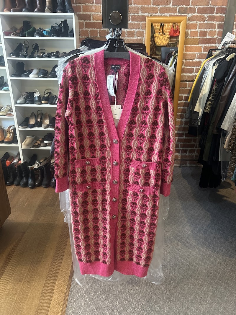 Vicki's Secret-Designer Consignment photo 5