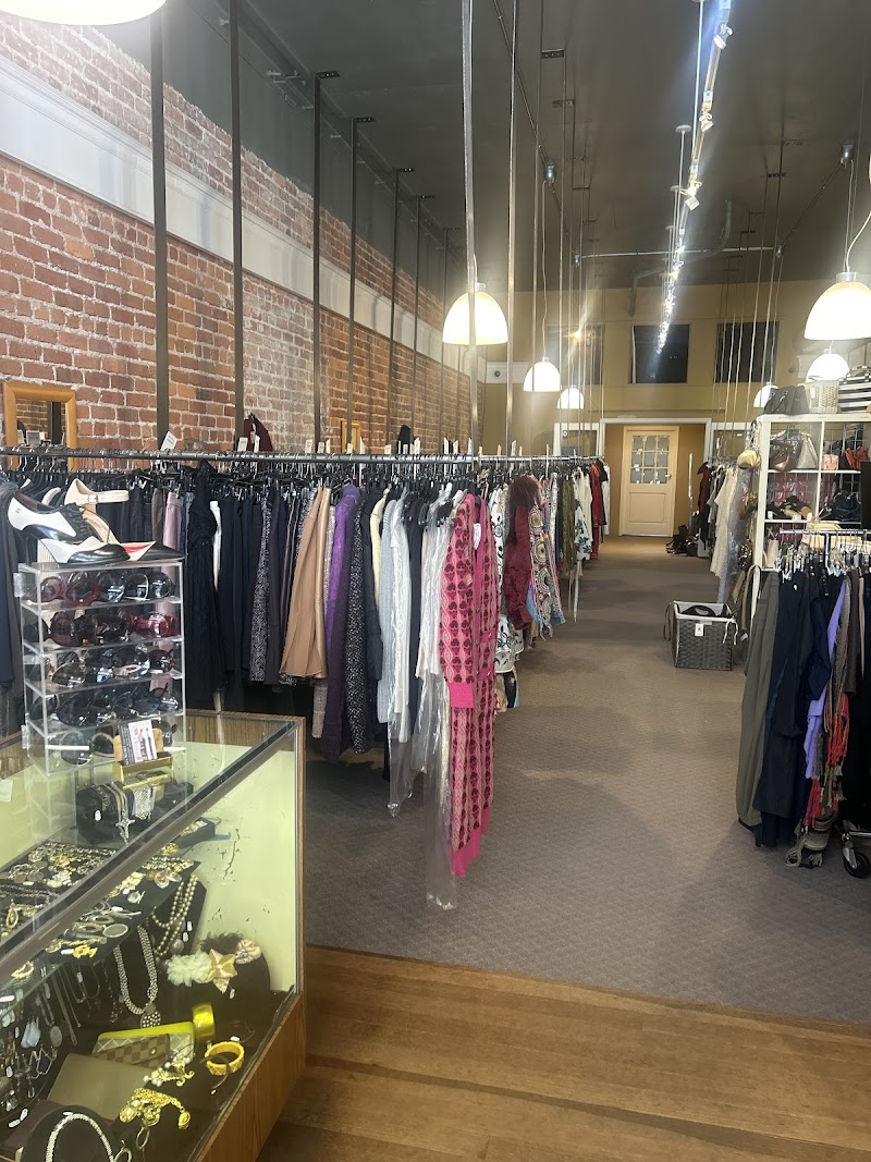 Vicki's Secret-Designer Consignment photo 2