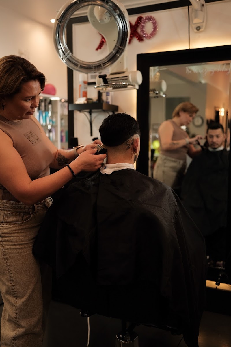Photo of Barber Lana Pliash