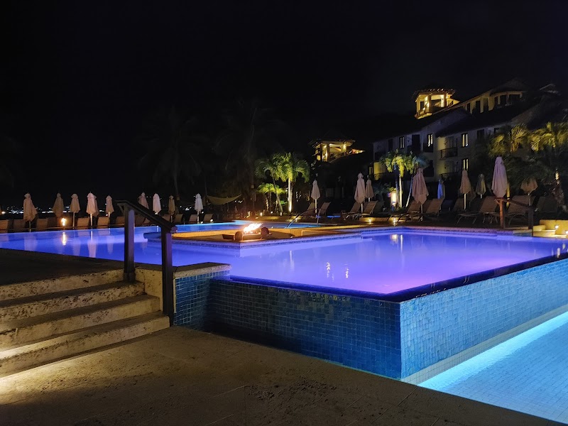 Kari Vest & Angie Geiger Dream Vacations photo 4