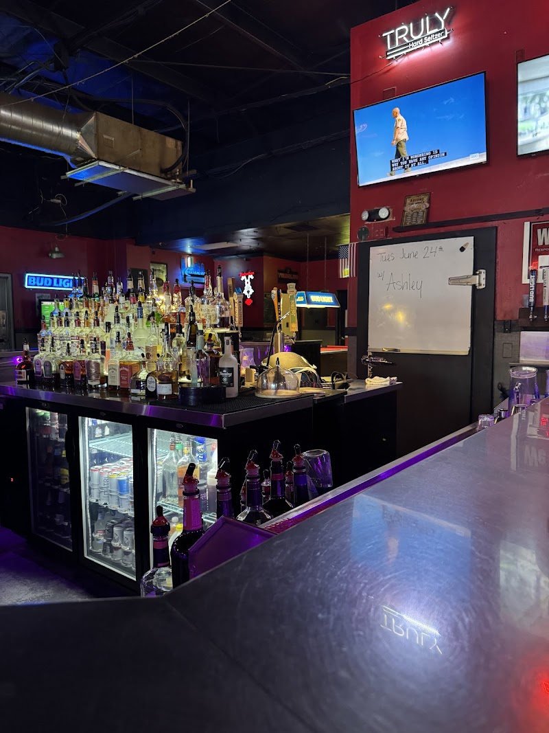 Breakers Bar photo 3