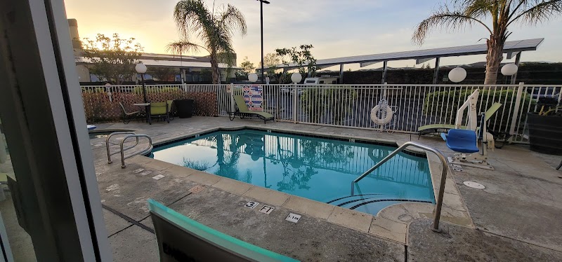 La Quinta Inn & Suites by Wyndham Dublin - Pleasanton photo 3