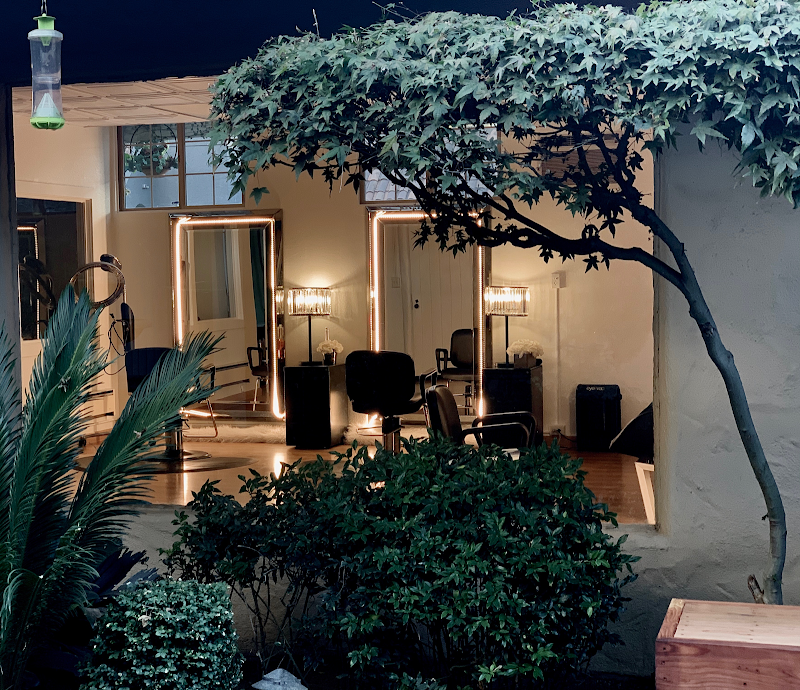 Illumi Salon photo 3