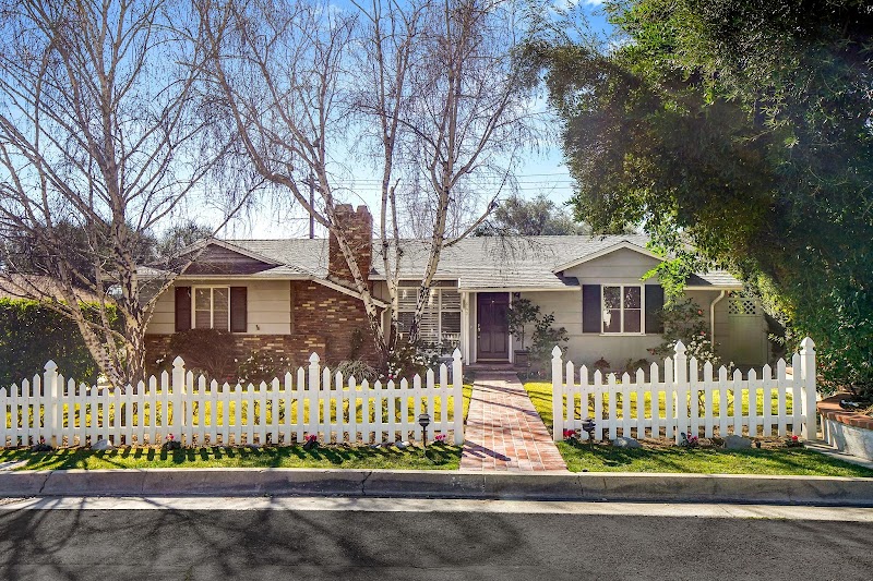 Keyes Real Estate photo 4