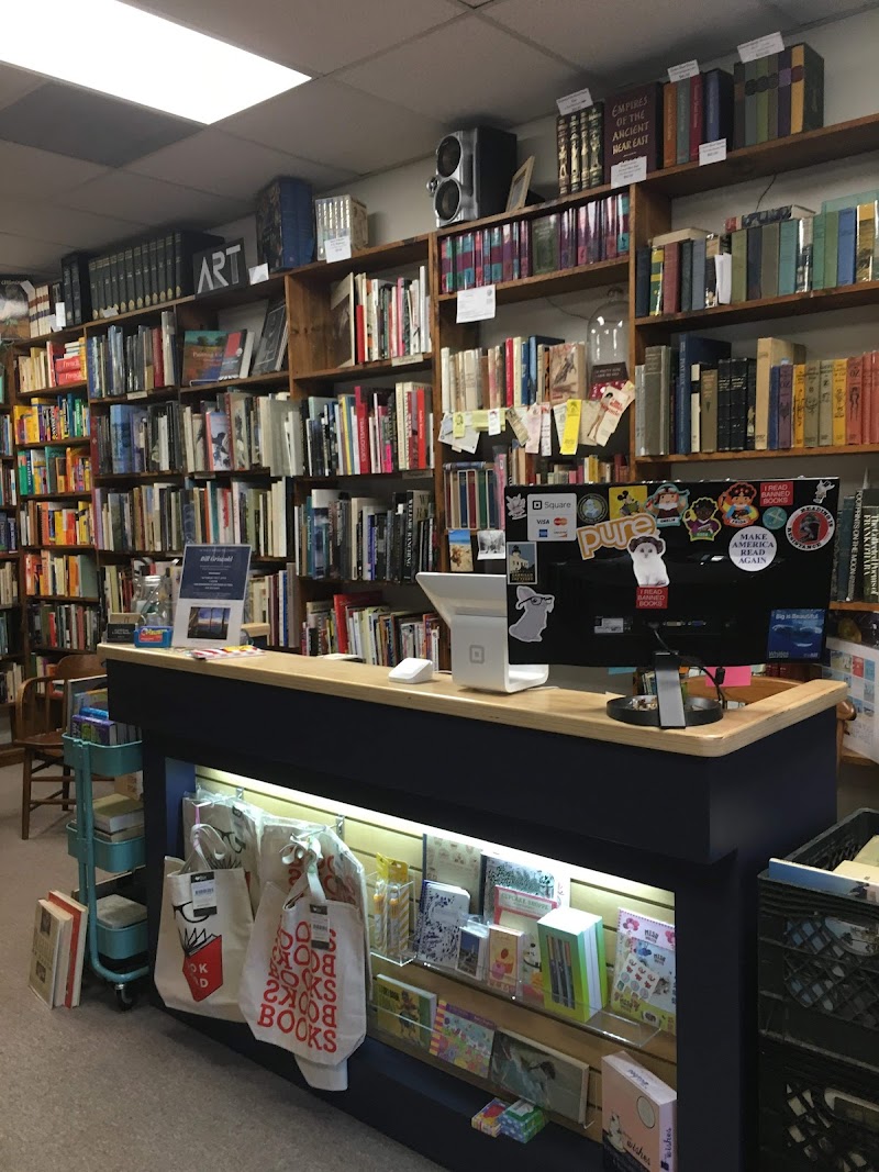 Roseville Books photo 5