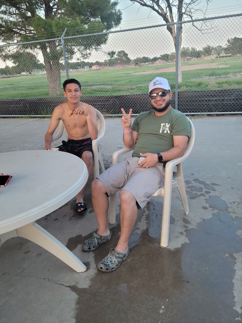 Floyd Gwin Pool photo 5