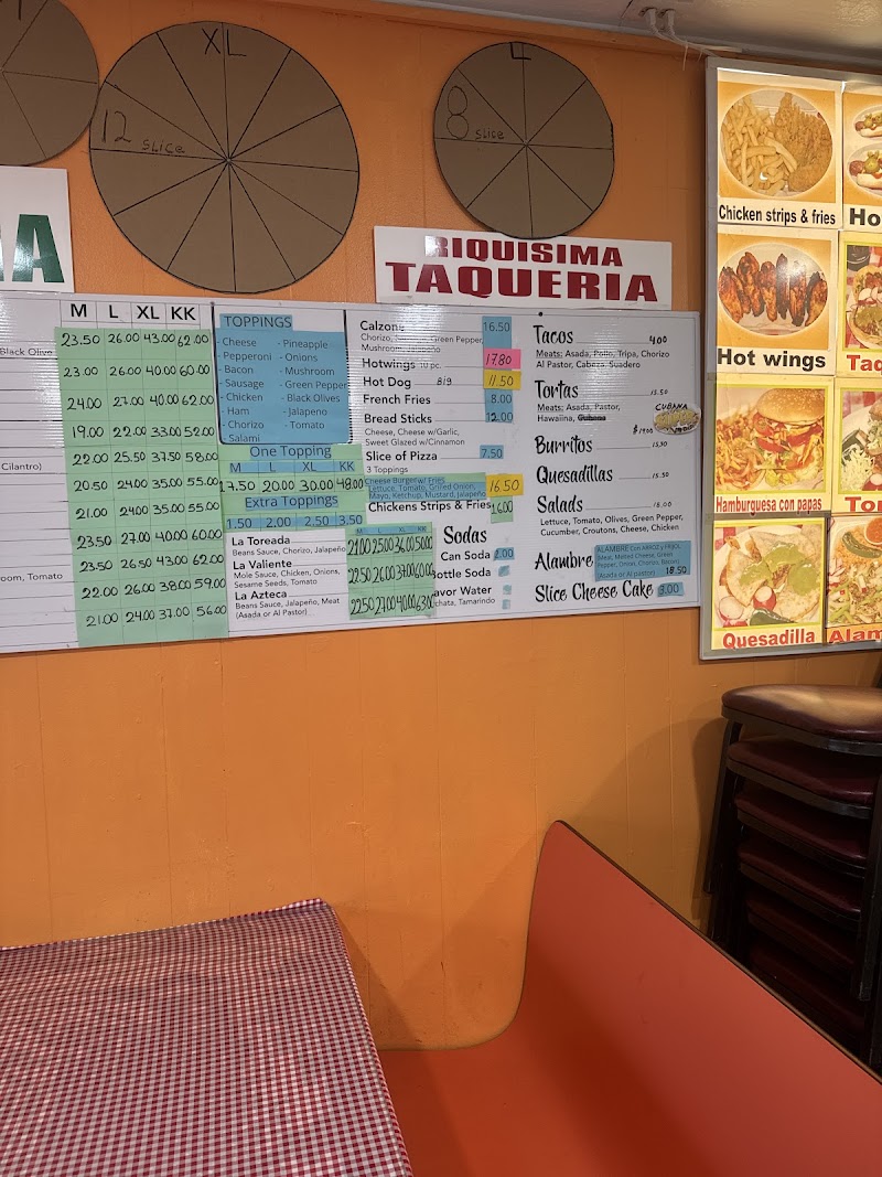 El Triunfo Pizzeria photo 4