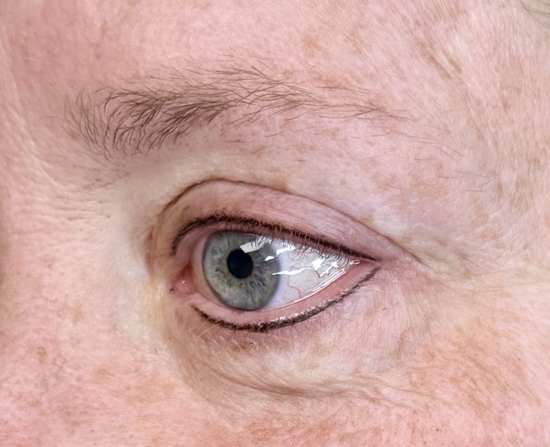 YBrows Beauty Studio photo 4