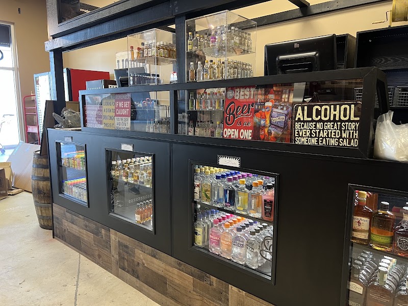 S & W Liquor’s Park 66 photo 5